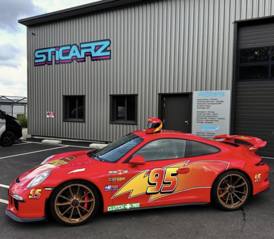 Lot de stickers - kit déco Flash McQueen (sur mesure)